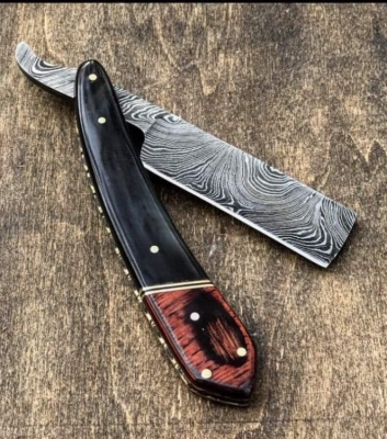 Damascus Razor 