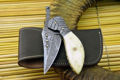 Damascus Folding Knife